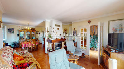 Maison - 121 m² - 5 pièces