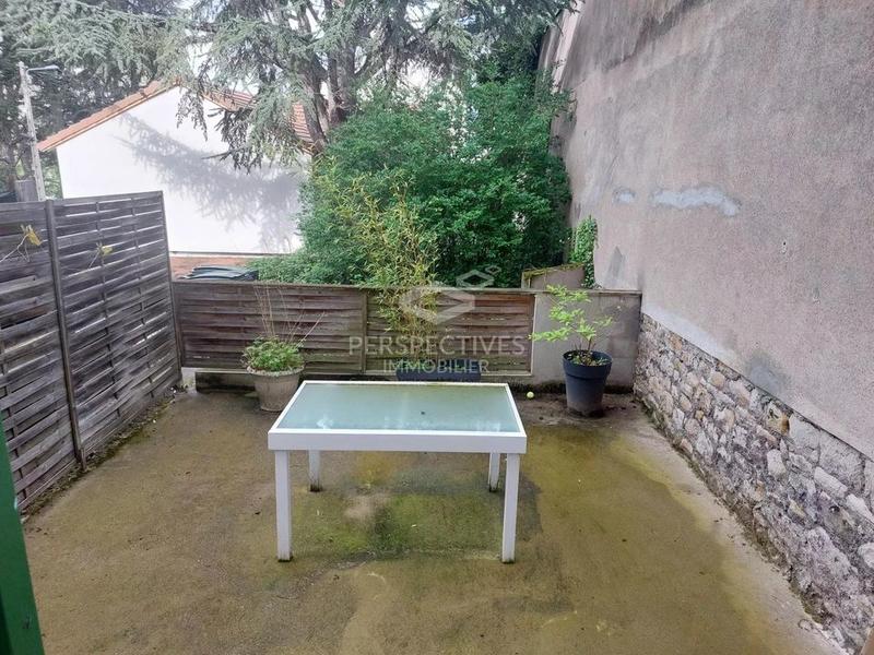 Loft - 60 m² - 2 pièces