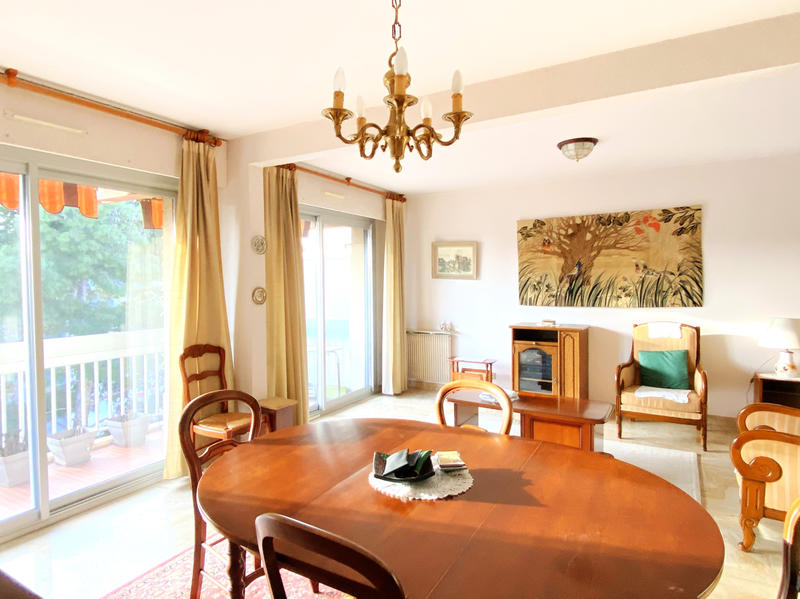 Appartement - 96 m² - 4 pièces