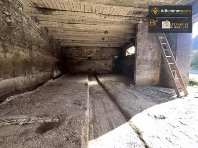 Grange - 130 m² - 5 pièces