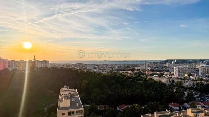 Appartement - 81 m² - 5 pièces