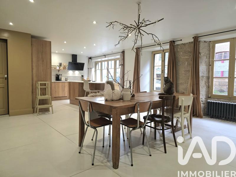 Maison - 171 m² - 5 pièces