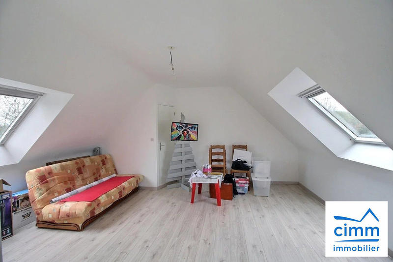 Maison traditionnelle - 127 m² - 7 pièces