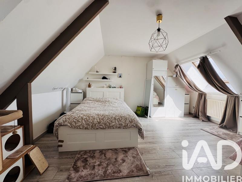 Maison - 195 m² - 8 pièces