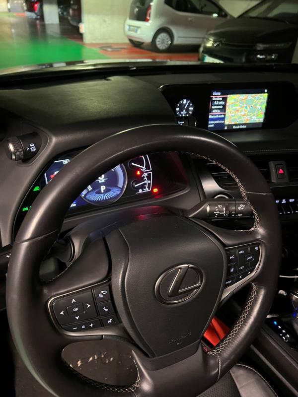 Lexus Ux 250h 2.0i Hybride 4wd pack confort business