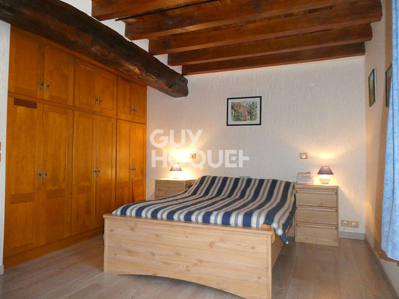 Maison - 214 m² - 6 pièces