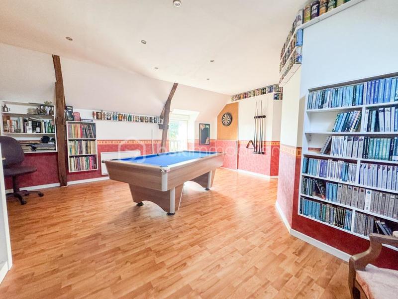 Longère - 214 m² - 6 pièces