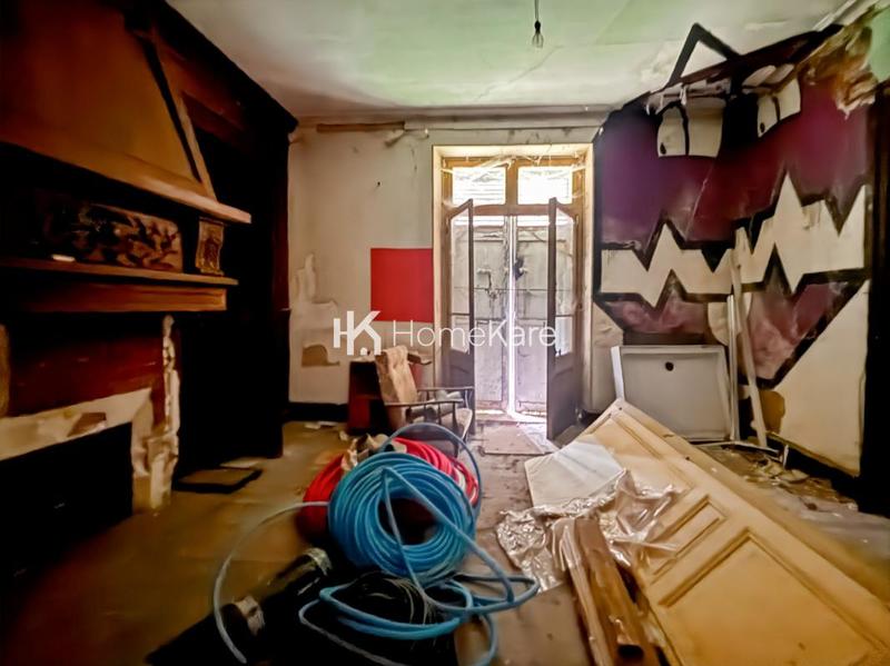 Château - 600 m² - 14 pièces