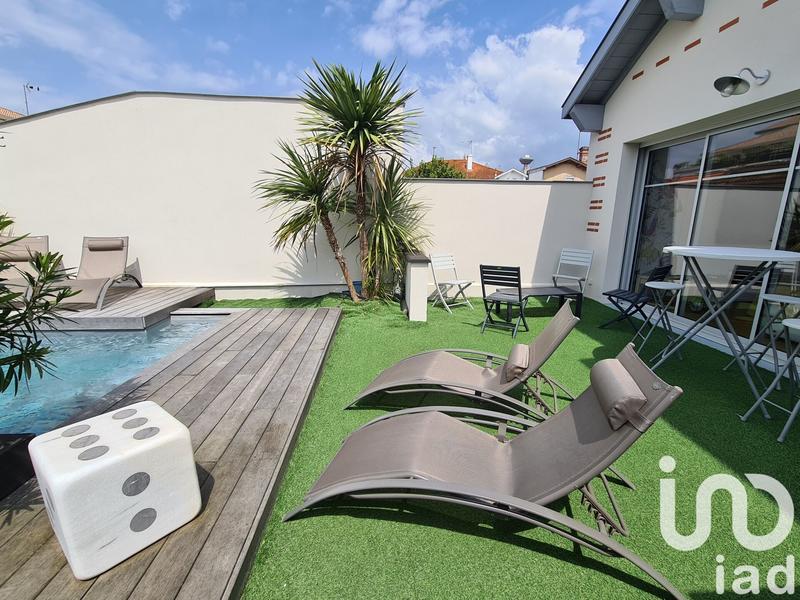 Maison - 99 m² - 5 pièces