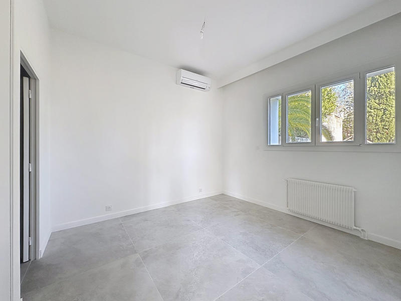 Appartement - 96 m² - 4 pièces