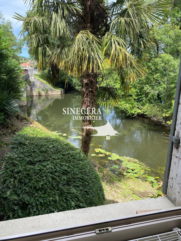 Propriété - 220 m² - 8 pièces