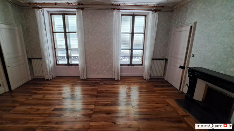 Maison ancienne - 190 m² - 6 pièces