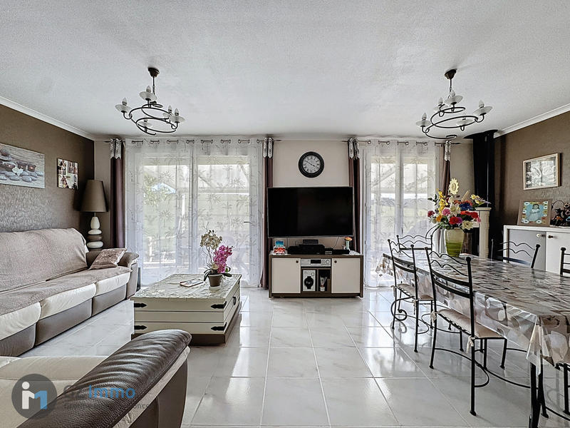 Maison - 92 m² - 5 pièces