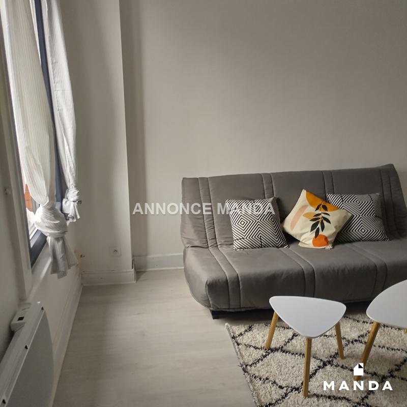 Studio - 30 m² - 1 pièce