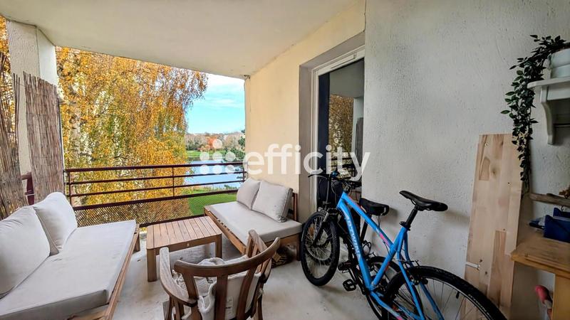 Appartement - 90 m² - 4 pièces