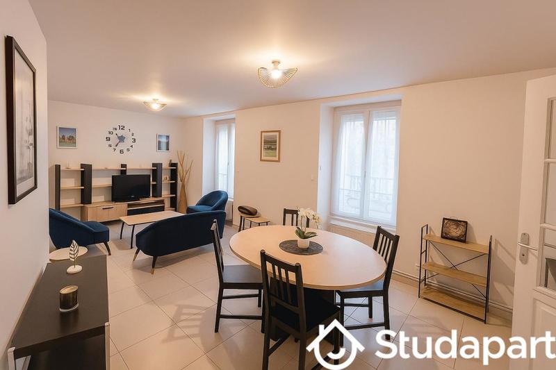 Chambre - 10 m² - 1 pièce