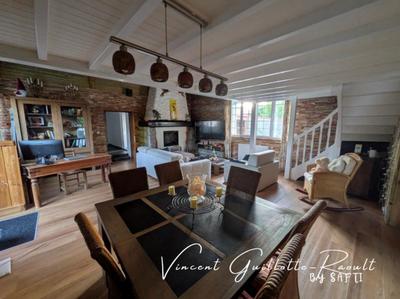 Maison - 130 m² - 5 pièces