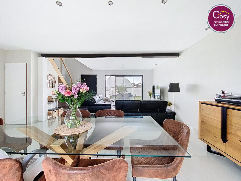 Maison - 136 m² - 6 pièces