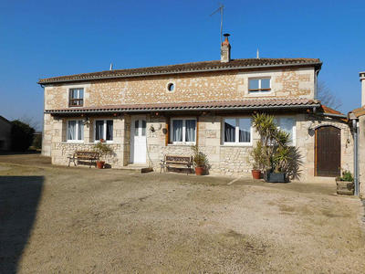 Maison - 330 m² - 12 pièces