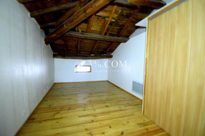 Maison - 250 m² - 8 pièces