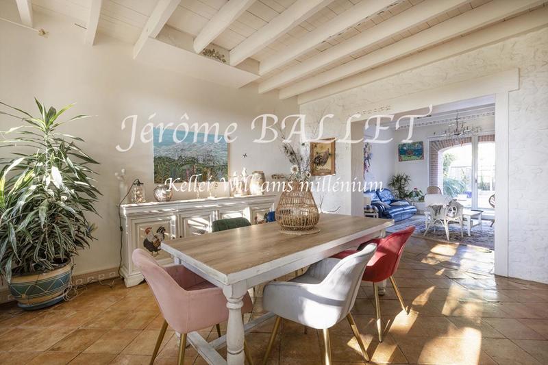 Maison de maîtres - 450 m² - 12 pièces