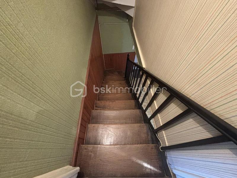 Maison ancienne - 177 m² - 8 pièces