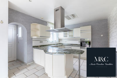 Maison - 127 m² - 5 pièces