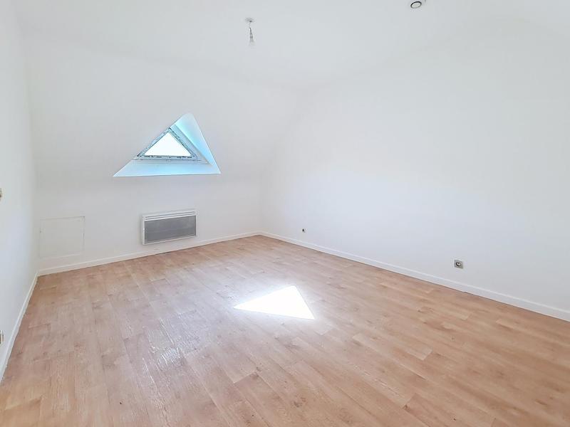 Maison - 93 m² - 5 pièces