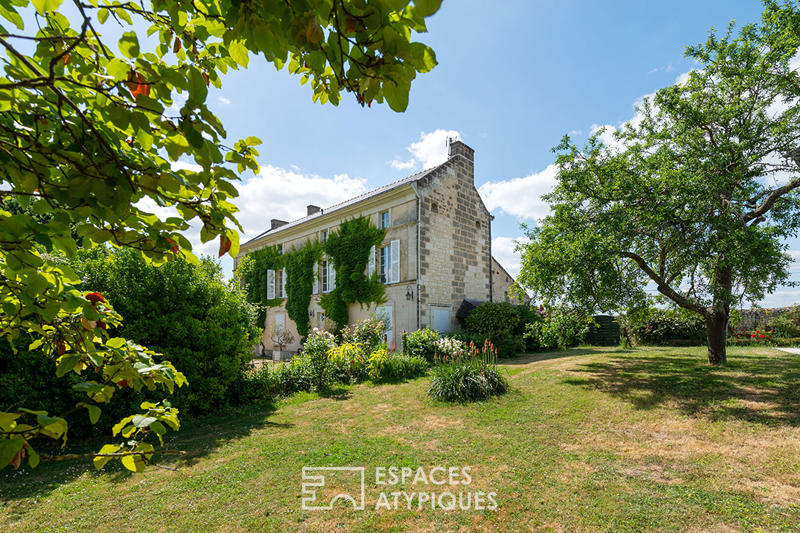 Maison - 363 m² - 14 pièces