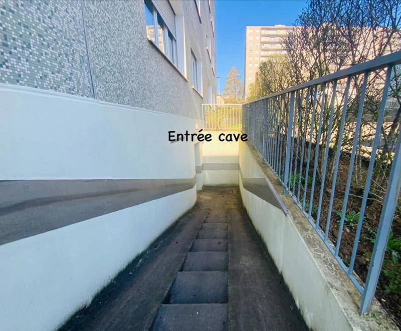 Appartement - 95 m² - 4 pièces