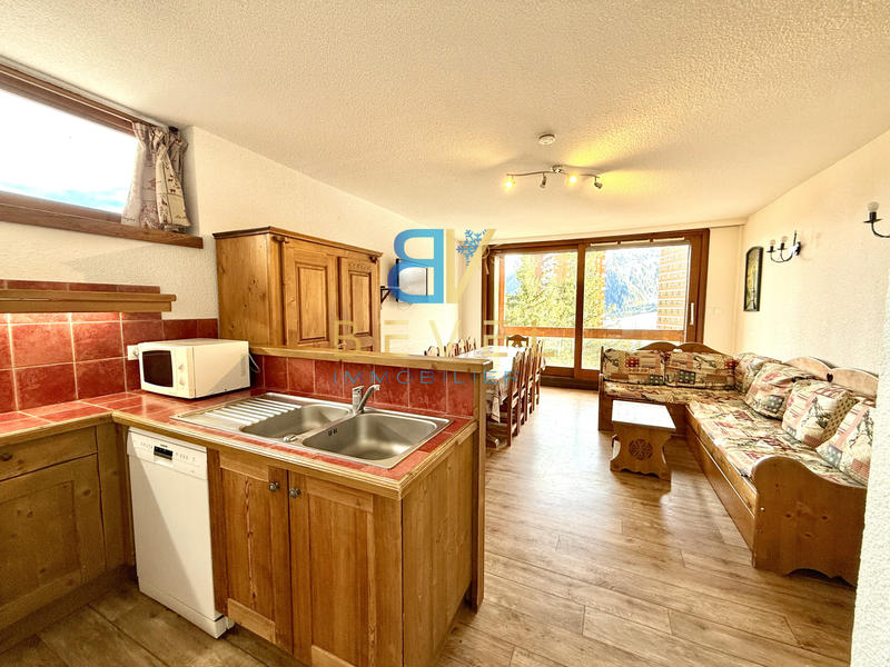 Appartement - 93 m² - 5 pièces