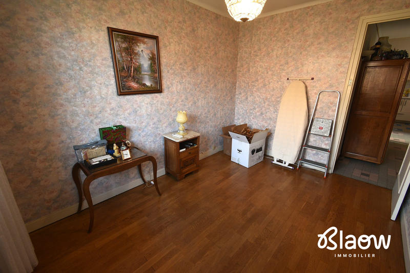 Maison - 92 m² - 6 pièces