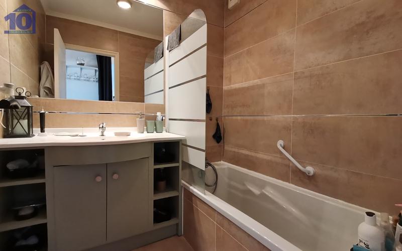 Appartement sur toit - 70 m² - 3 pièces