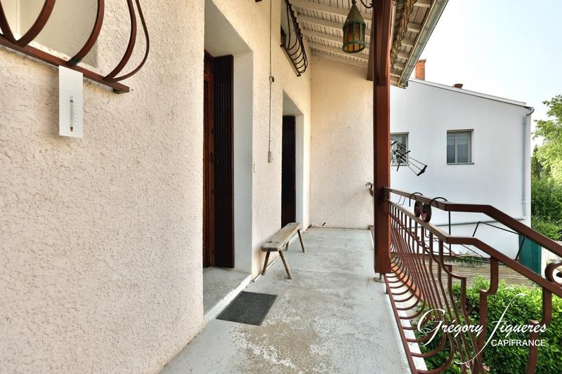 Maison - 143 m² - 8 pièces