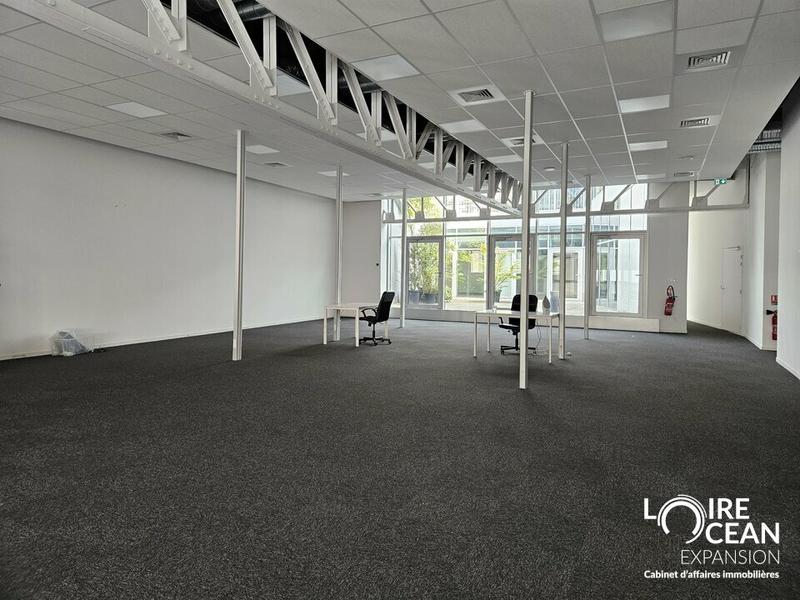 Bureau - 480 m²