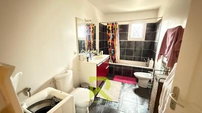 Maison - 84 m² - 3 pièces