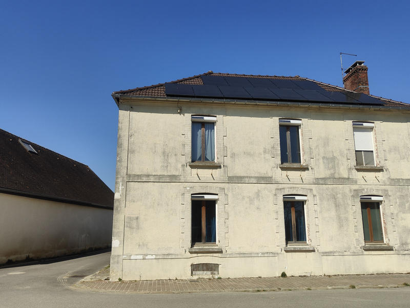 Maison - 229 m² - 8 pièces