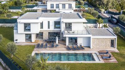 Villa - 265 m² - 7 pièces