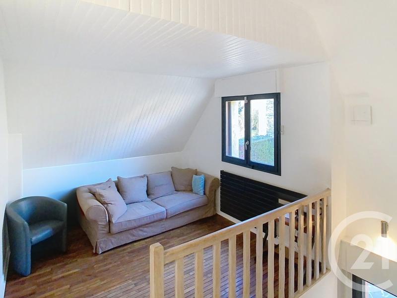 Maison - 243 m² - 9 pièces