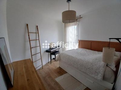 Appartement - 92 m² - 4 pièces