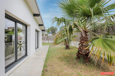 Maison contemporaine - 111 m² - 5 pièces