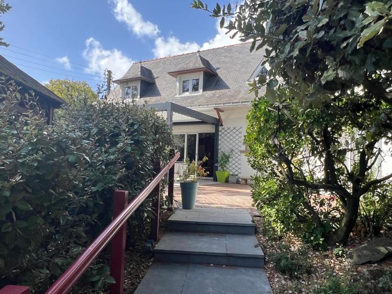 Maison - 140 m² - 5 pièces