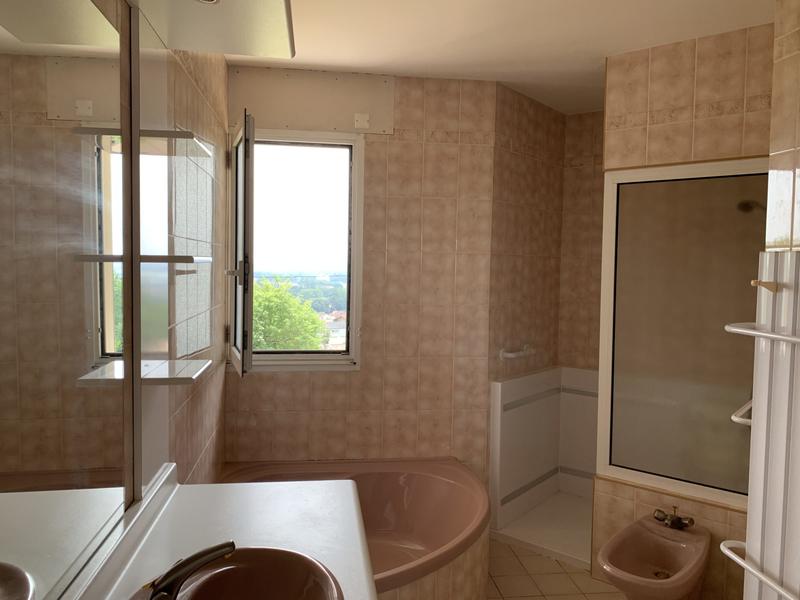 Villa - 220 m² - 6 pièces