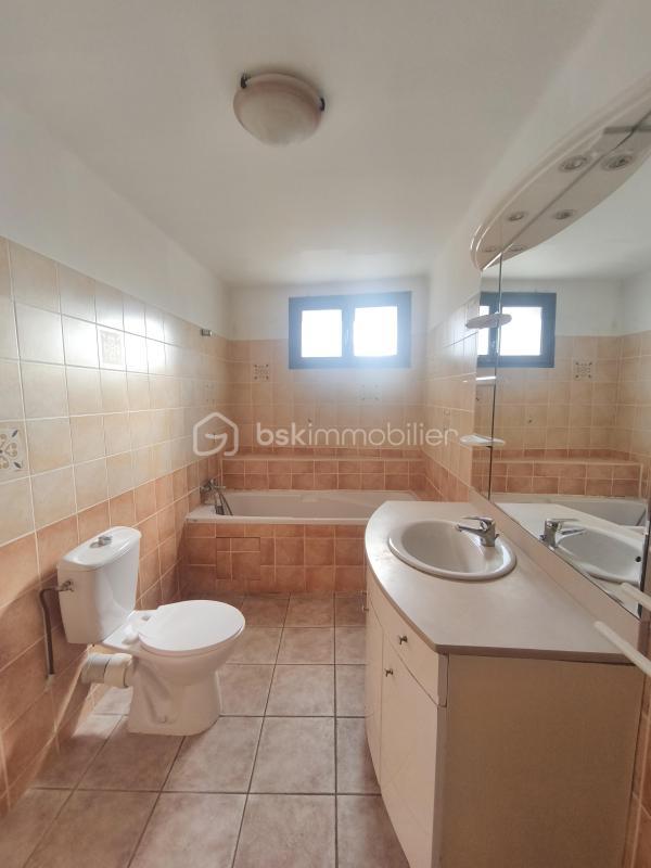 Maison de village - 85 m² - 4 pièces