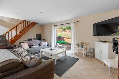 Maison - 180 m² - 5 pièces