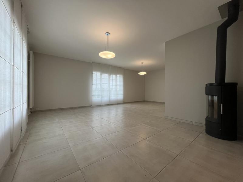 Maison - 165 m² - 8 pièces