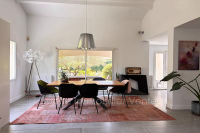 Villa - 220 m² - 6 pièces