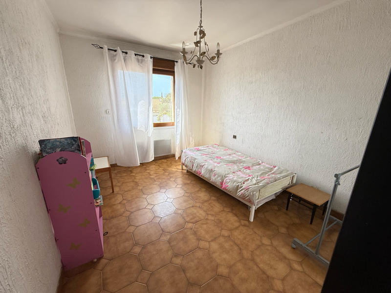 Maison - 230 m² - 8 pièces