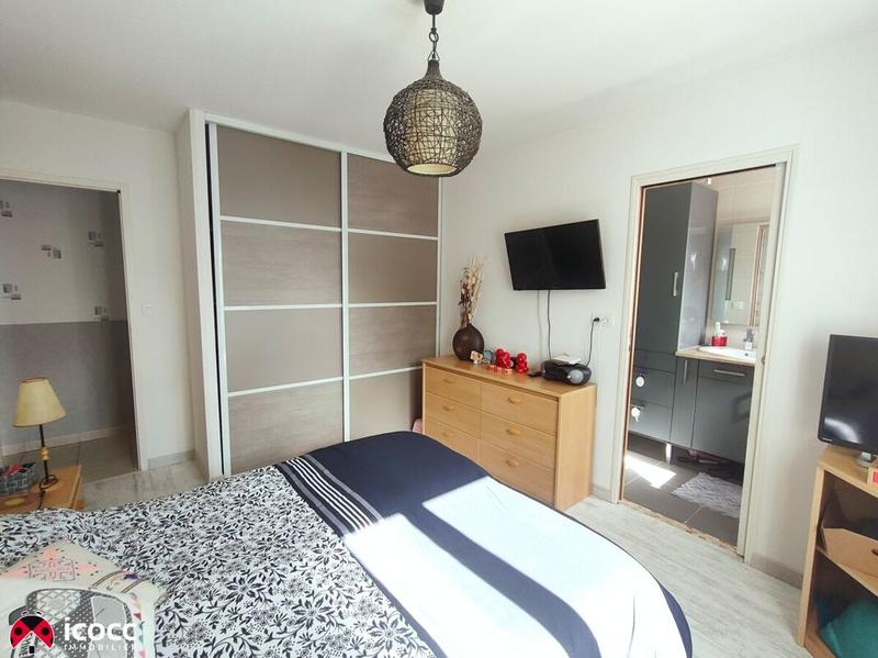 Maison - 223 m² - 10 pièces