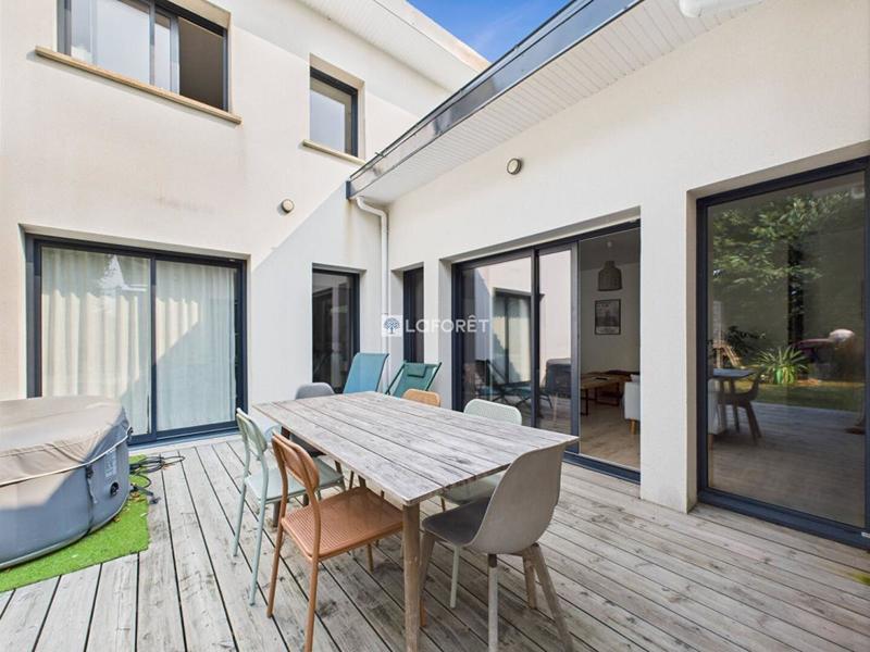 Maison - 113 m² - 5 pièces